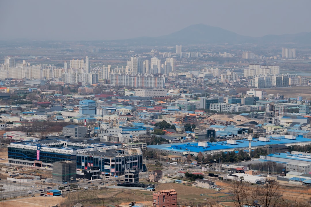재개발 구역 공사 현장 전경 관련 모습