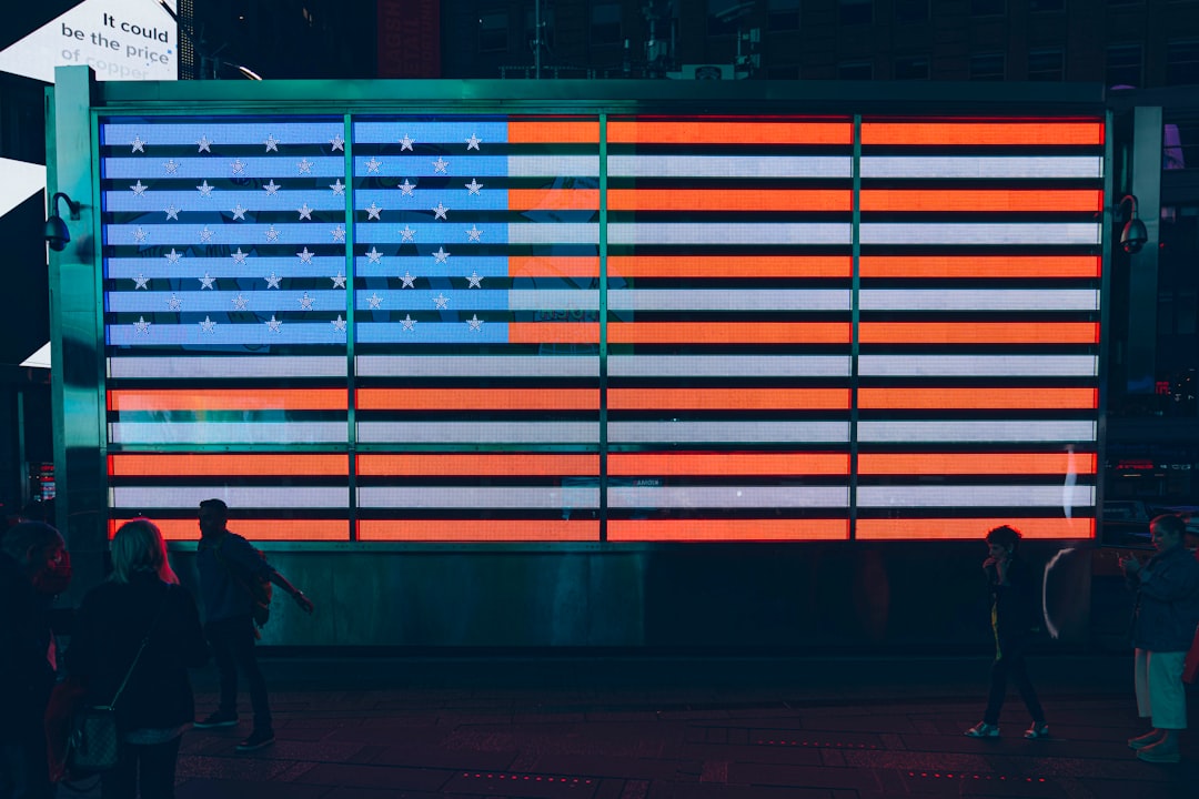 US stock market trading screen night 관련 모습